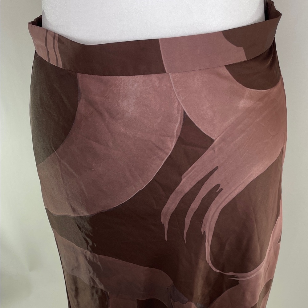 Slate & Willow Abstract Satin Slip Skirt, L - Picture 7 of 12